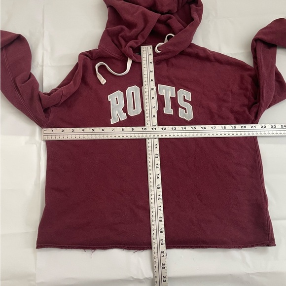 🍁 Women’s Roots Lightweight Sweater – Size Medium 🍁 - Picture 10 of 13